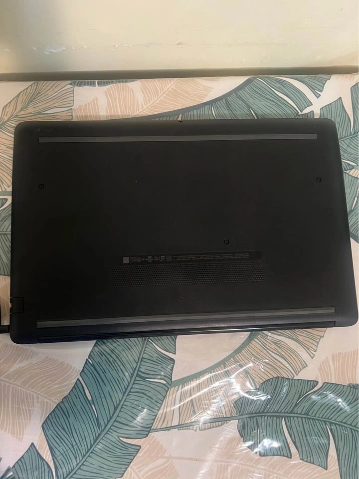 HP pavillion laptop - photo 2