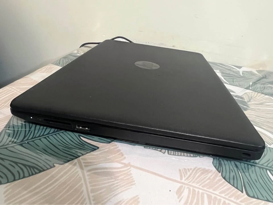 HP pavillion laptop - photo 3