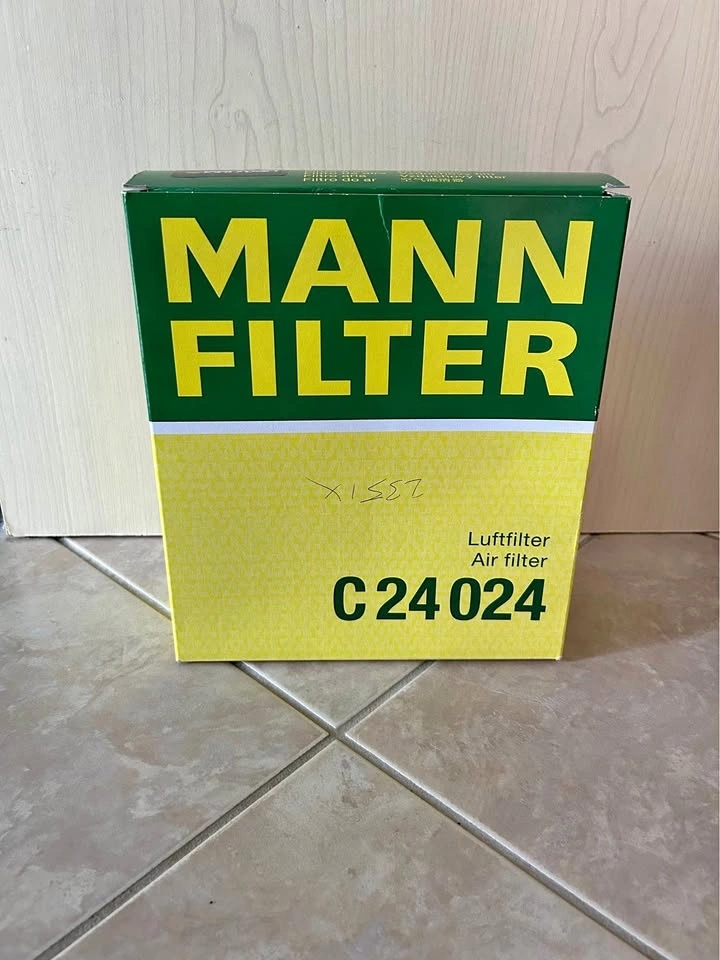 NEW MANN-FILTER Air Filter C 24 024 (OEM Quality)