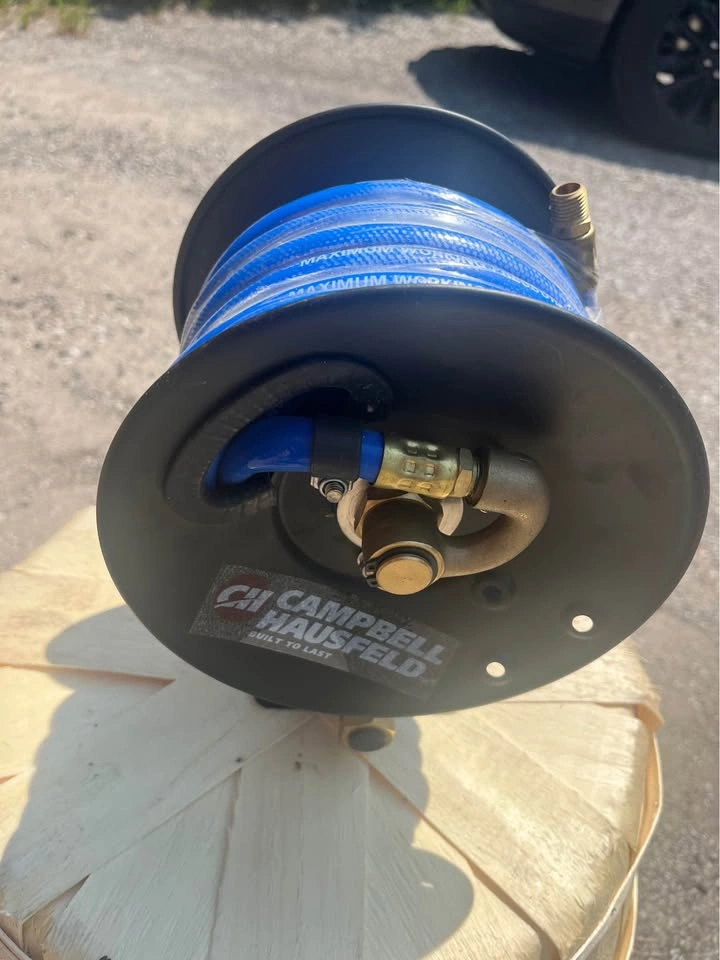 Campbell Hausfeld Air Hose Reel – Excellent Condition - photo 4