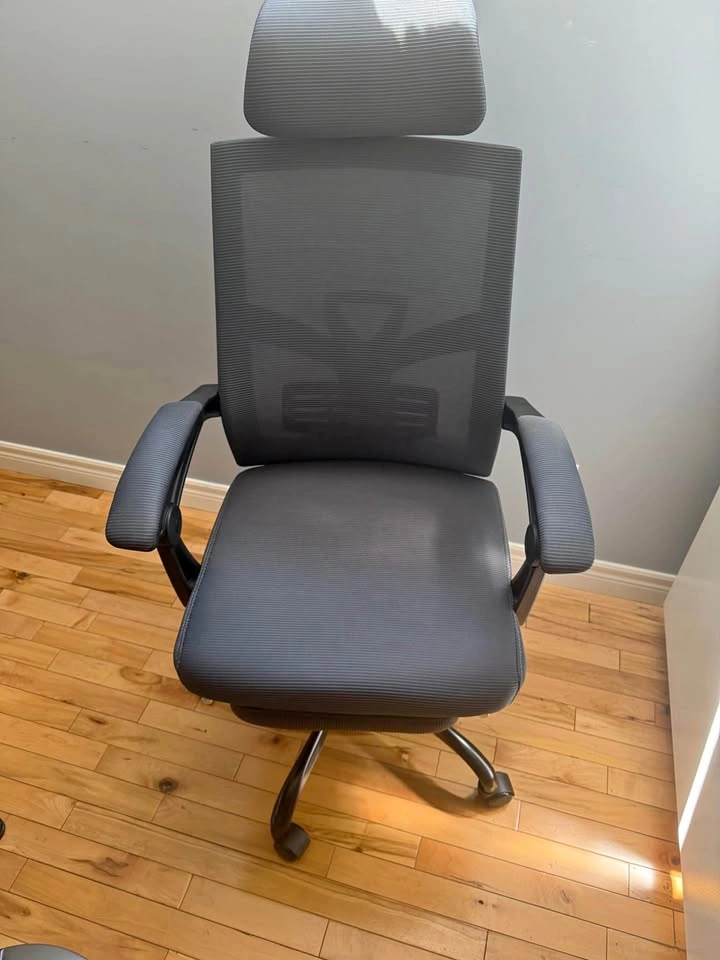 Office Chair – Brand New (Never Used)