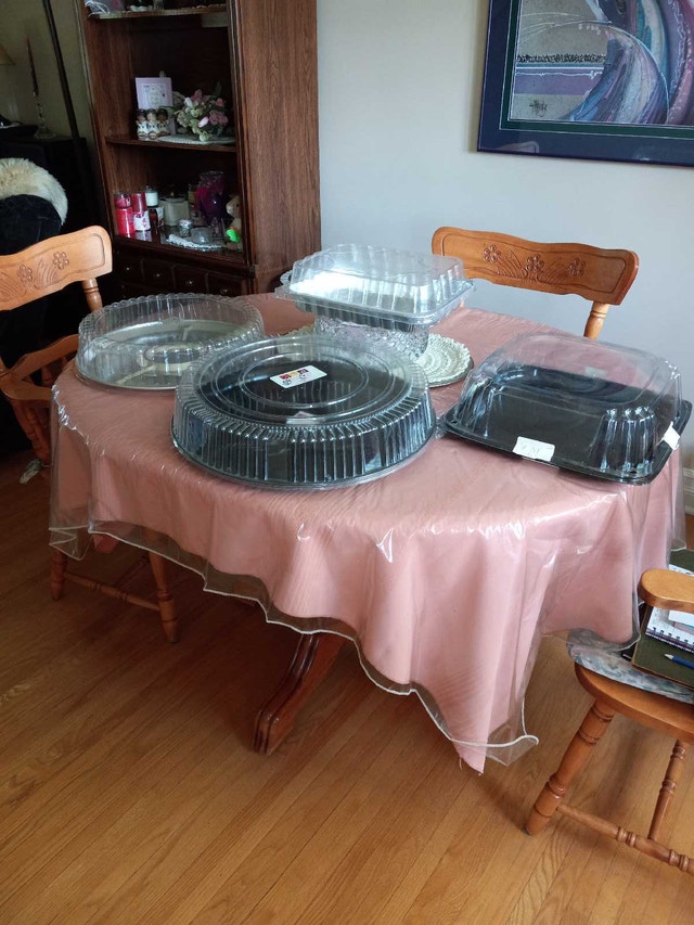 Covered trays (variety)