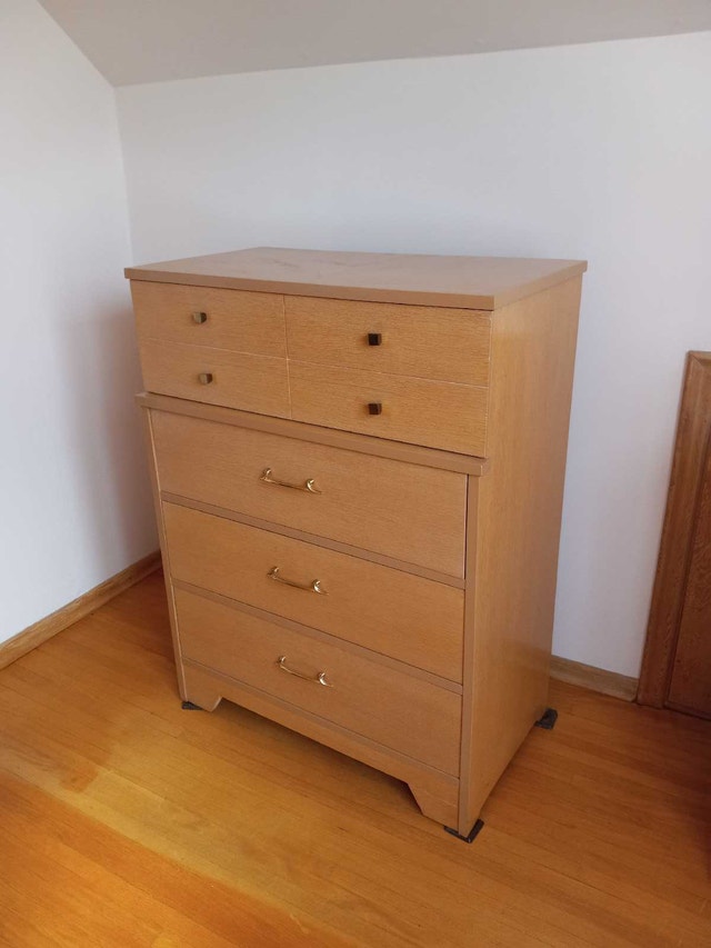 Tall Dresser 4 drawers