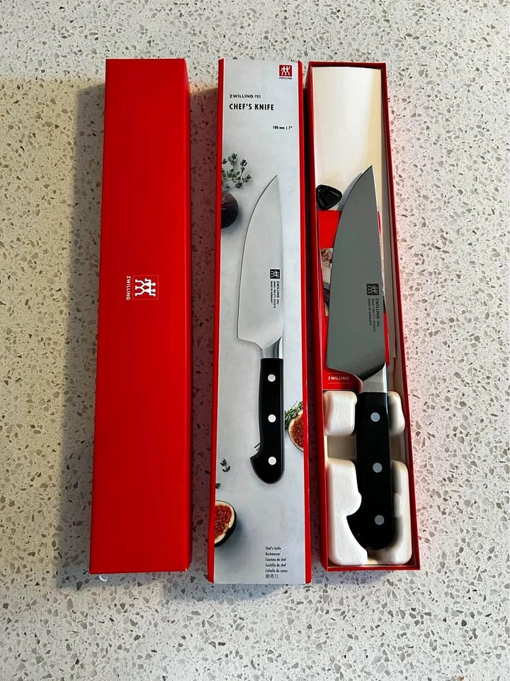 Zwilling Pro 7” Chef’s Knife (180mm) – Brand New in Box