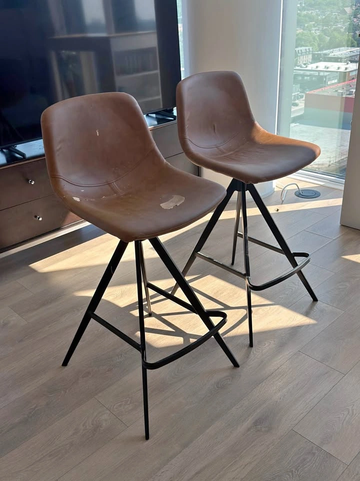 High Bar Stools – Set of 2