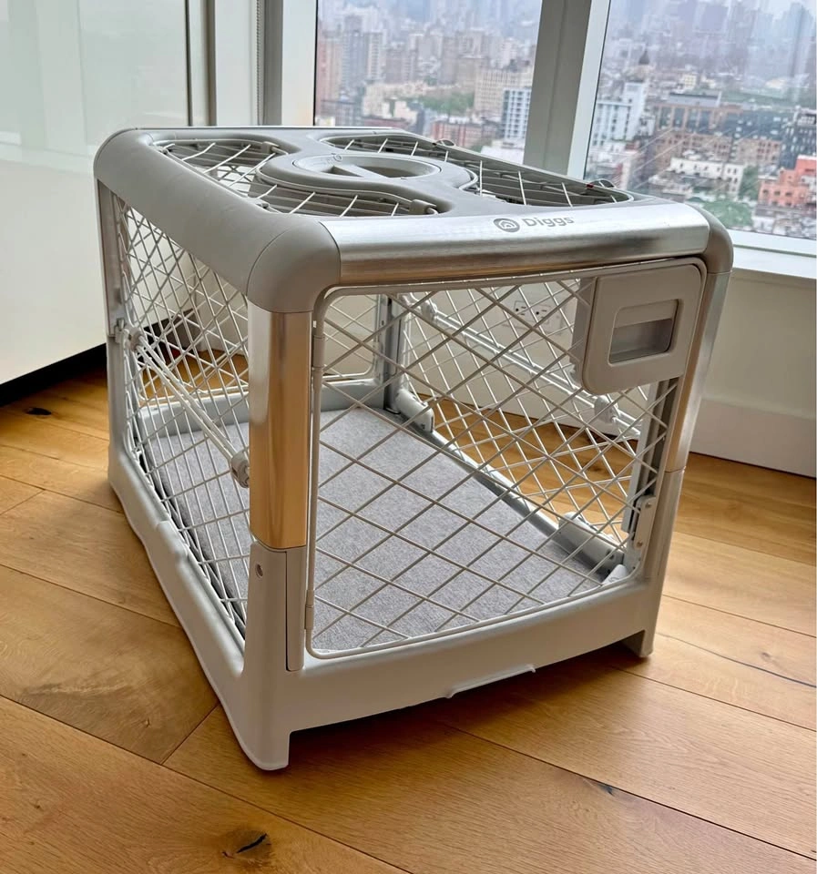 Diggs Revol Dog Crate (Small, Ash) + Snooz Memory Foam Pad