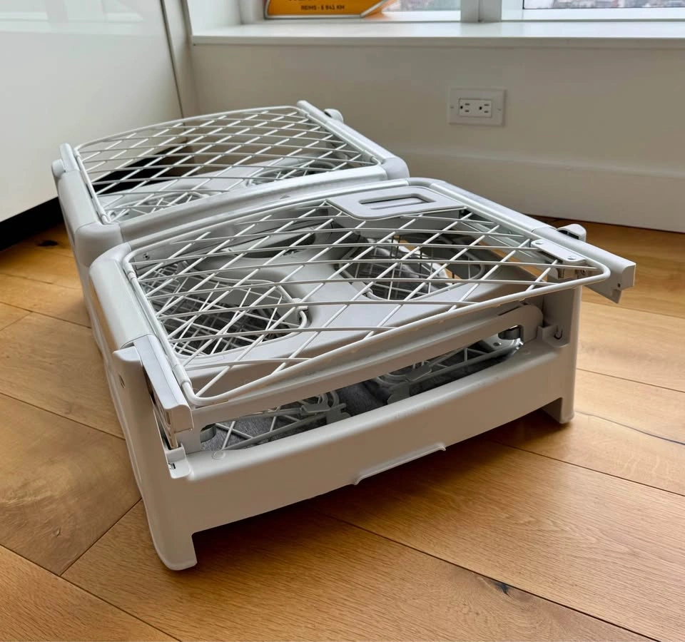 Diggs Revol Dog Crate (Small, Ash) + Snooz Memory Foam Pad - photo 4