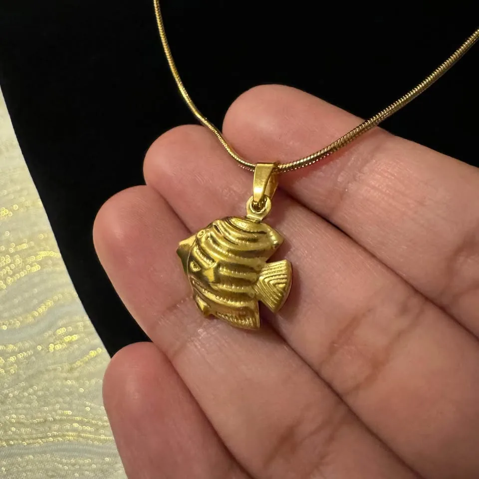 NEW 🧡 Tropical Fish Pendant Necklace Engraved Stainless Steel image indicator(3)