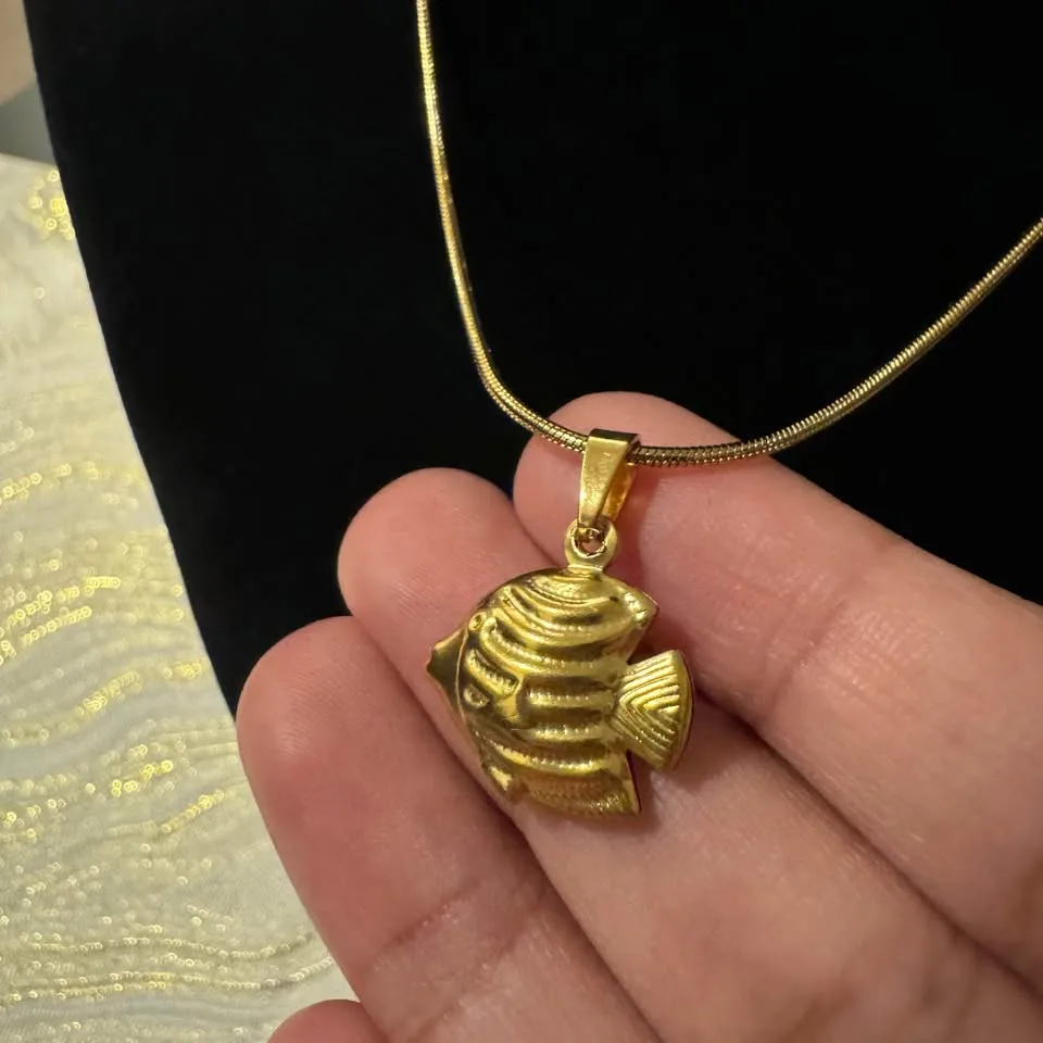 NEW 🧡 Tropical Fish Pendant Necklace Engraved Stainless Steel image indicator(5)