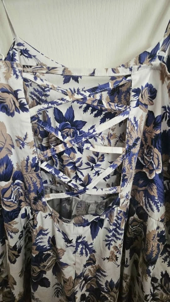 SHEIN Plus Size Floral Sleeveless Dress - photo 3