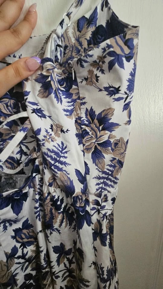 SHEIN Plus Size Floral Sleeveless Dress - photo 4