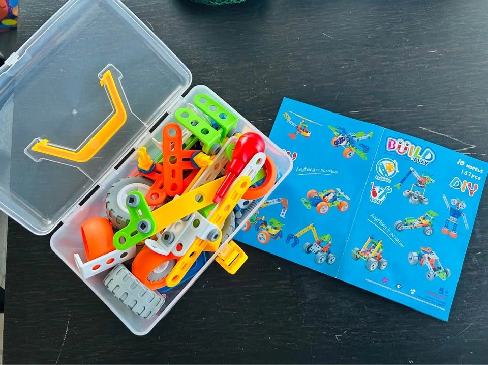 Garage Sale! Skill & Learning Toys - photo 3