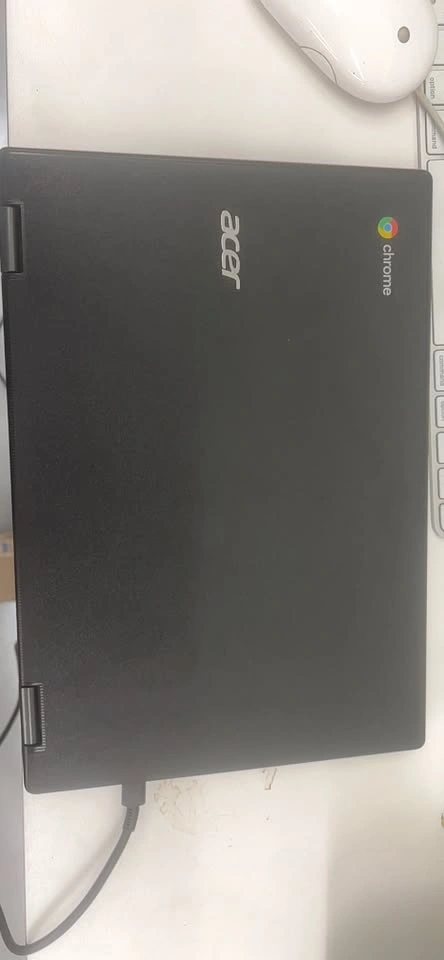 2 in 1 Acer Chromebook Laptop - photo 2