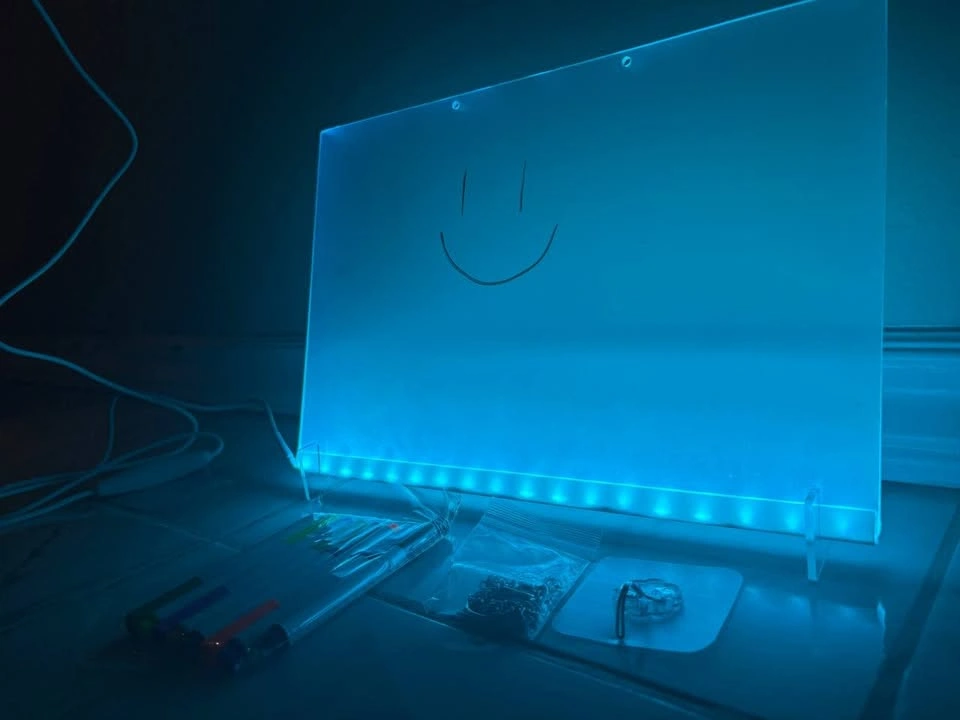 LED Acrylic Light-Up Message Board - New, USB Powered - photo 2