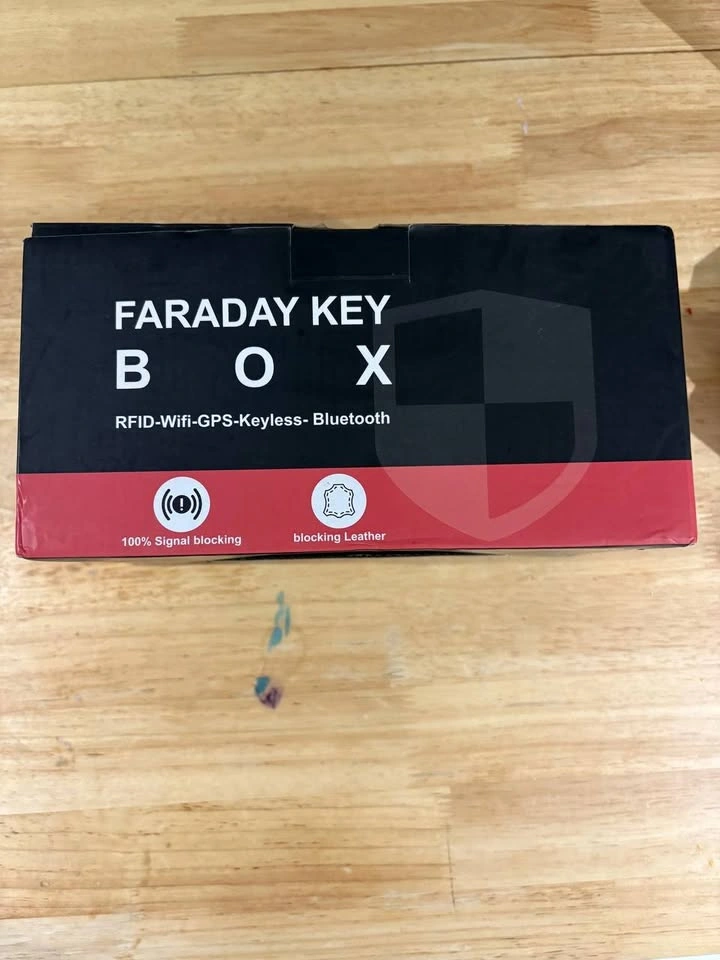 Faraday Key Box + 4 RFID Blocking Pouches - New - photo 2