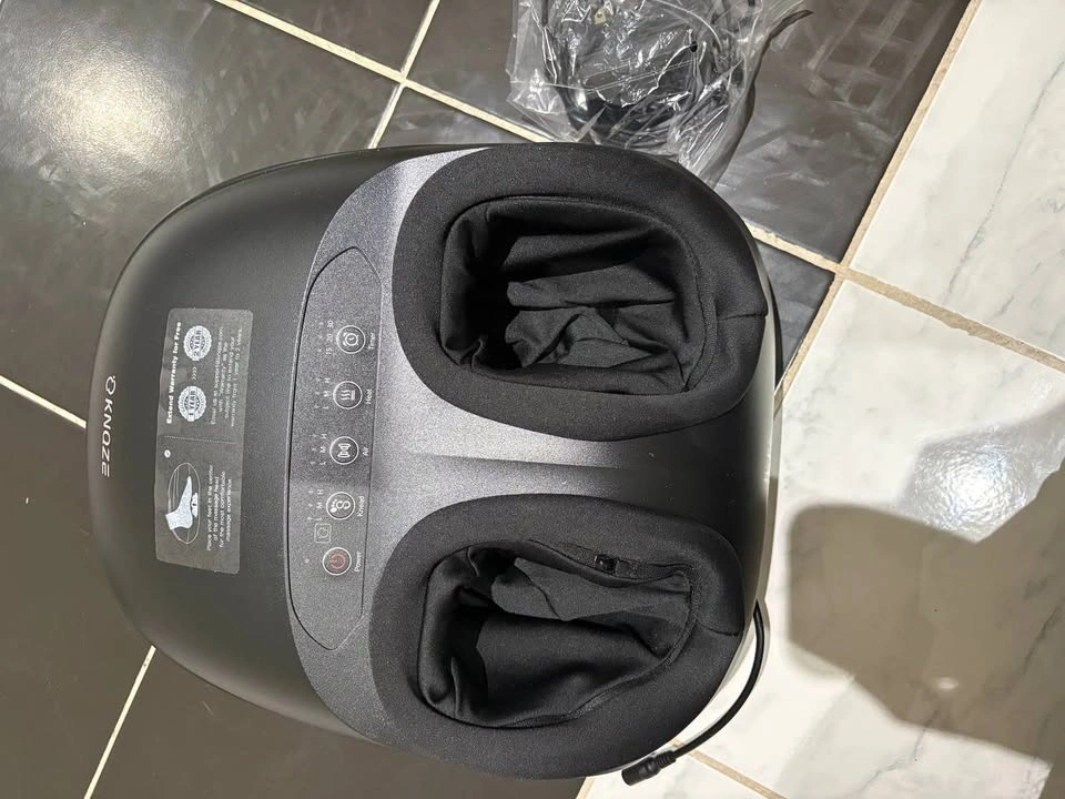 Shiatsu Foot Massager with Heat & Compression - New - photo 2