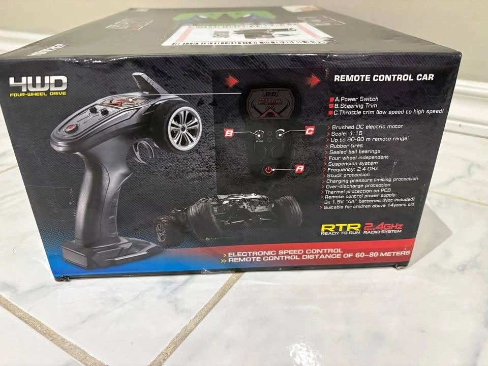 1:16 4WD RC Monster Truck - RTR, Like New - photo 2