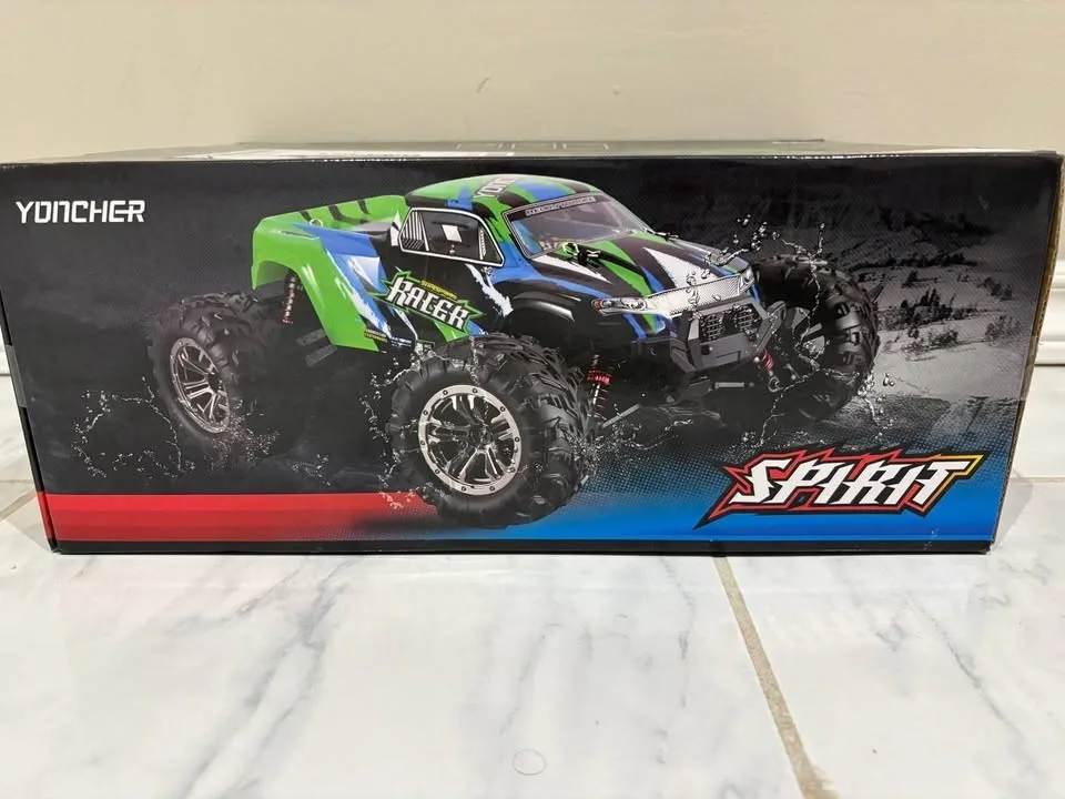 1:16 4WD RC Monster Truck - RTR, Like New - photo 3