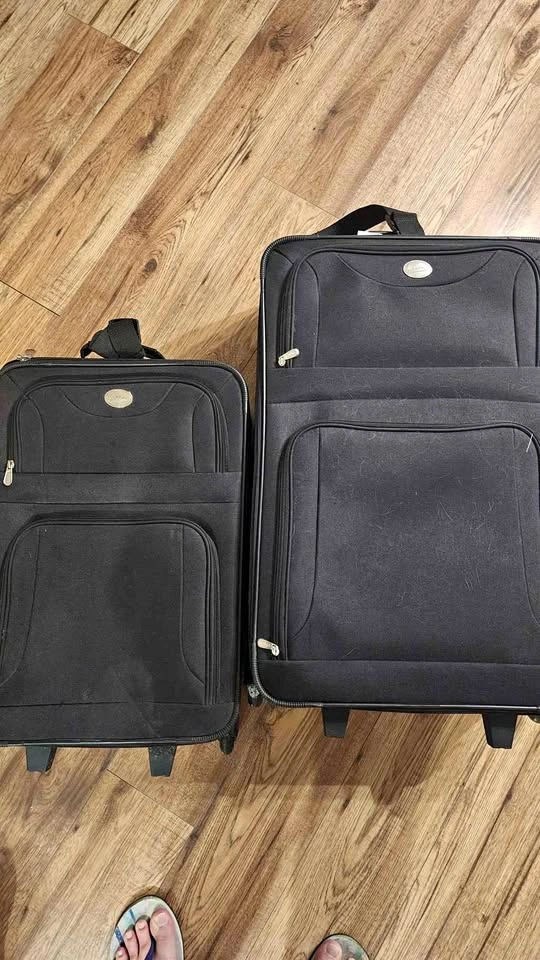 2-Piece Black Soft-Shell Luggage Set