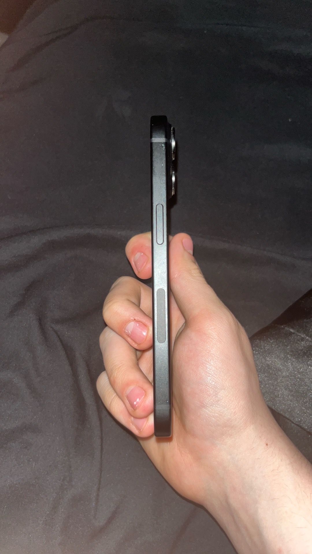 iPhone 15 T-Mobile - photo 3