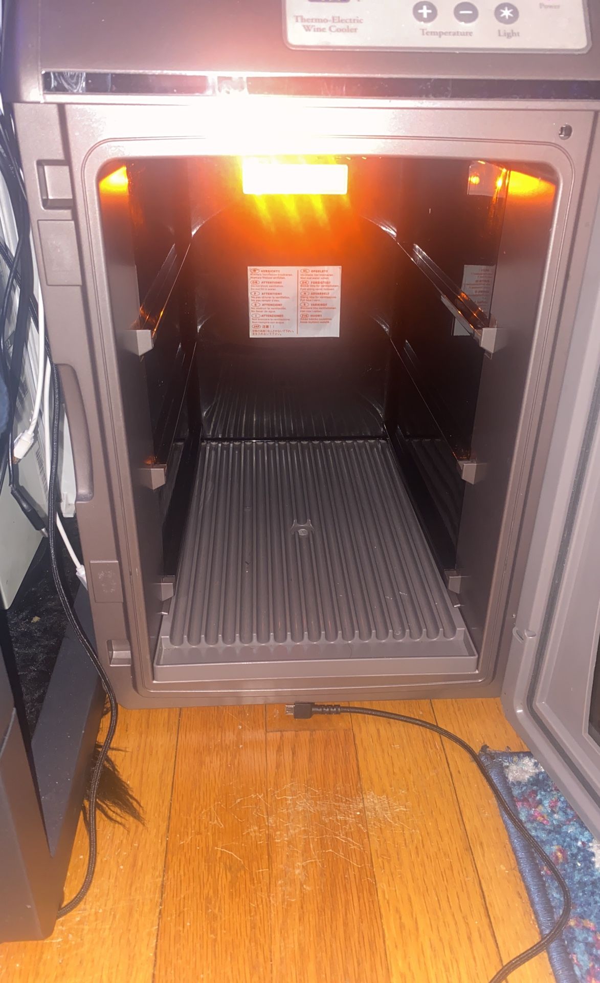 Mini Fridge - photo 2