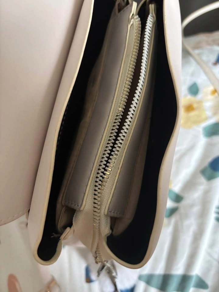 White Leather Backpack - photo 3