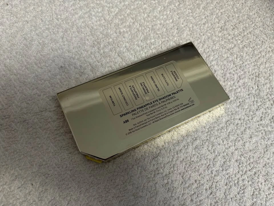Too Faced Tutti Frutti Sparkling Pineapple Eyeshadow Palette - photo 4