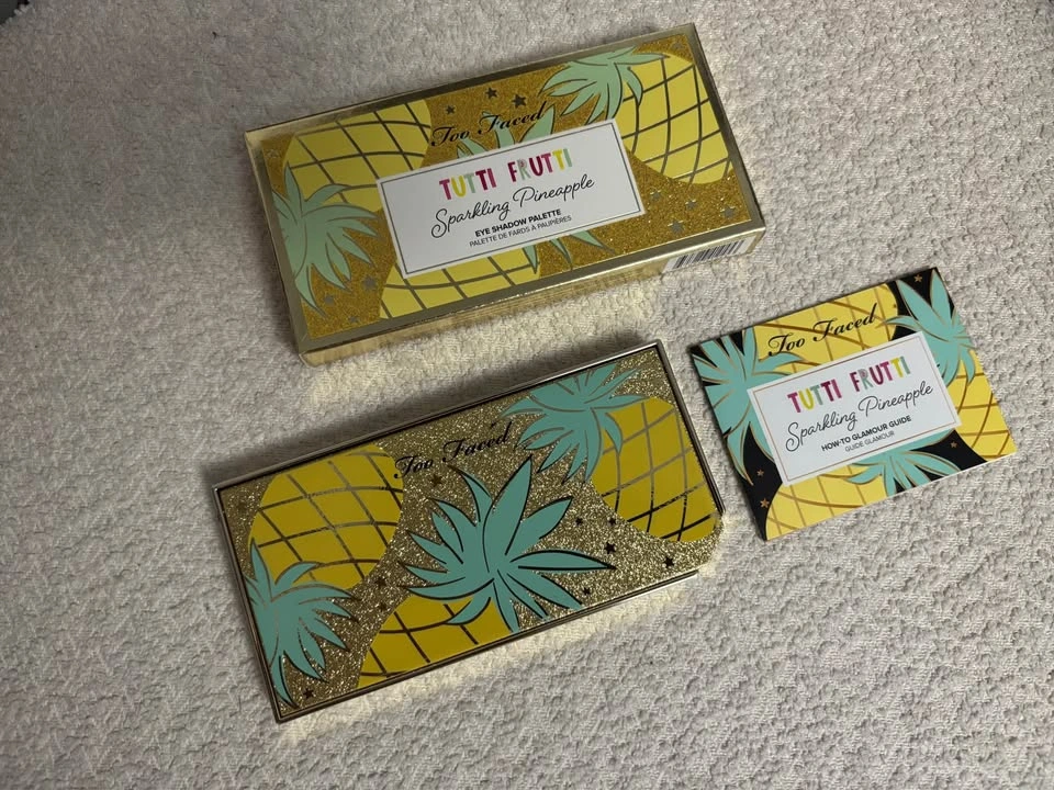 Too Faced Tutti Frutti Sparkling Pineapple Eyeshadow Palette - photo 5