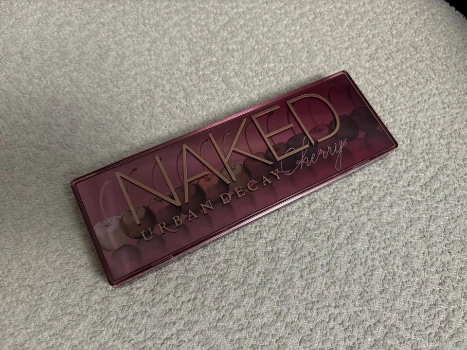 Urban Decay Naked Cherry Eyeshadow Palette - photo 3