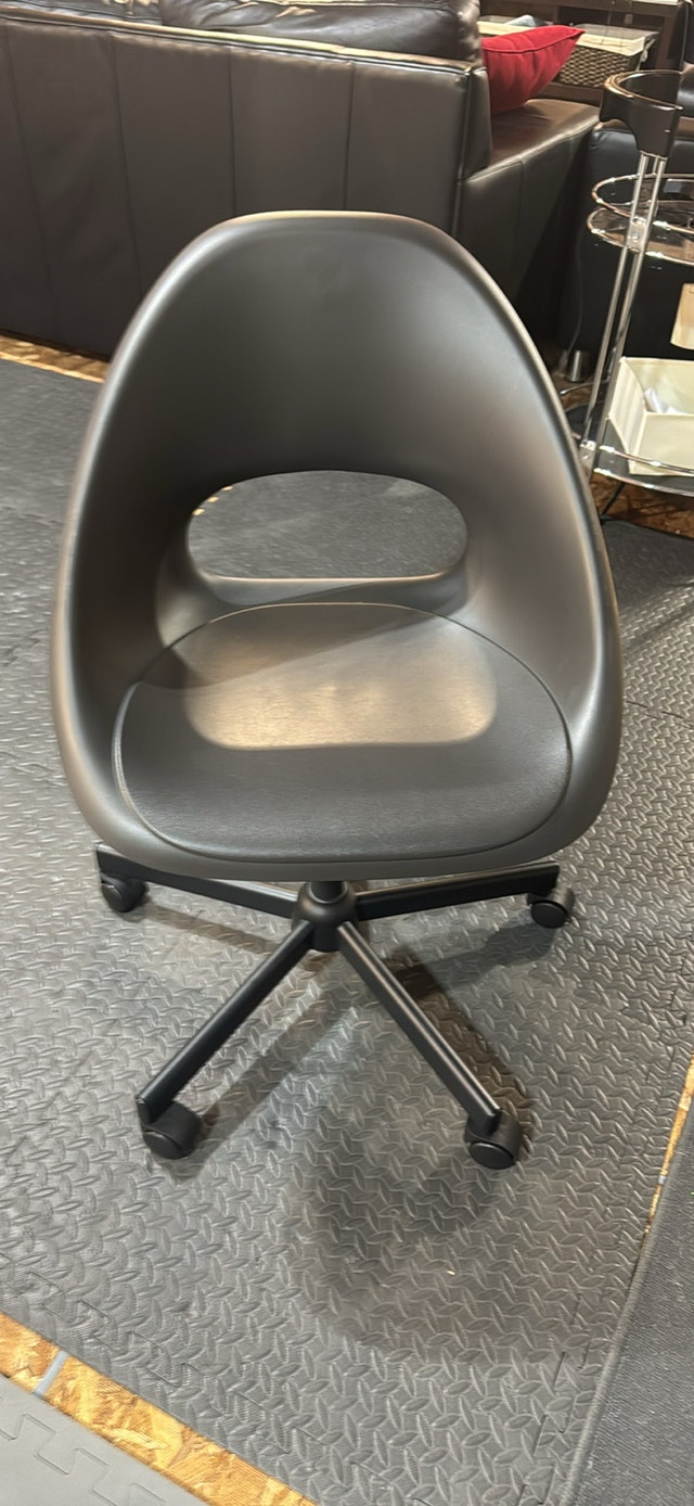 IKEA LOBERGET / MALSKÄR Swivel Chair