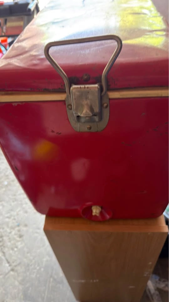 Vintage Coca-Cola Metal Picnic Cooler - photo 4