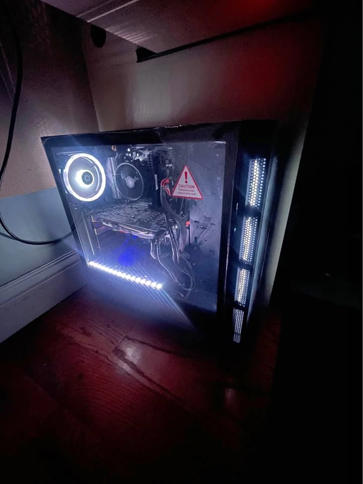 CyberPowerPC Gaming PC - x570 Phantom Gaming 4, RX 580 8GB, 32GB