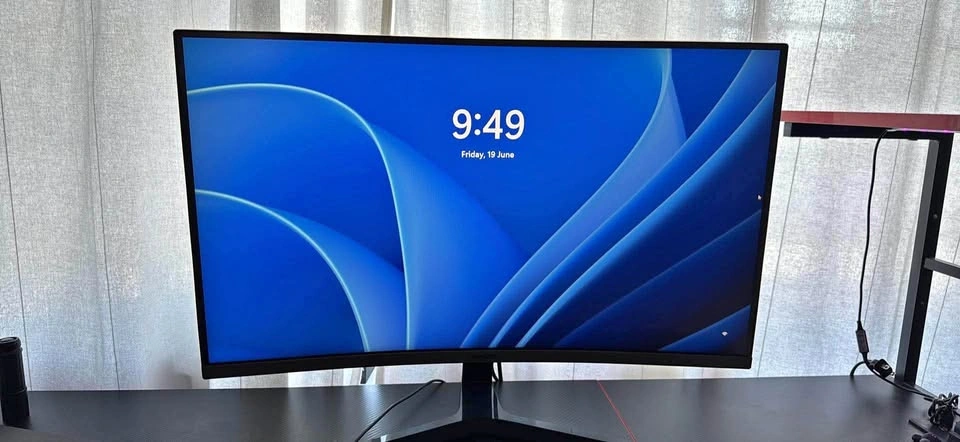 Samsung 27” monitor