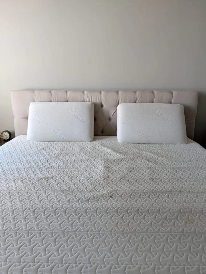 King Wood Bed Frame + 12" Mattress + 2 FREE Large Foam Pillows - photo 2