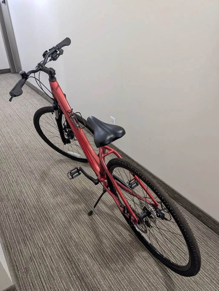 Decathlon Riverside 500 Hybrid Bike (Red, Size Small) - photo 2