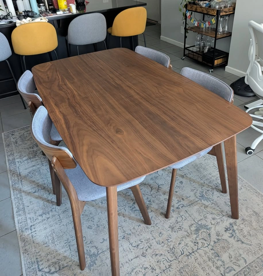 Dining Table set with 4 Chairs – Gently Used, Very Good Conditio - photo 2