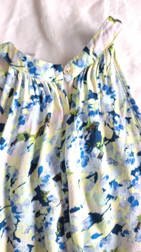 Flowy Watercolor Floral Halter Mini Dress - XS image indicator(3)