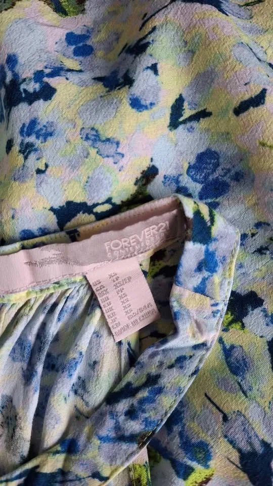 Flowy Watercolor Floral Halter Mini Dress - XS image indicator(4)