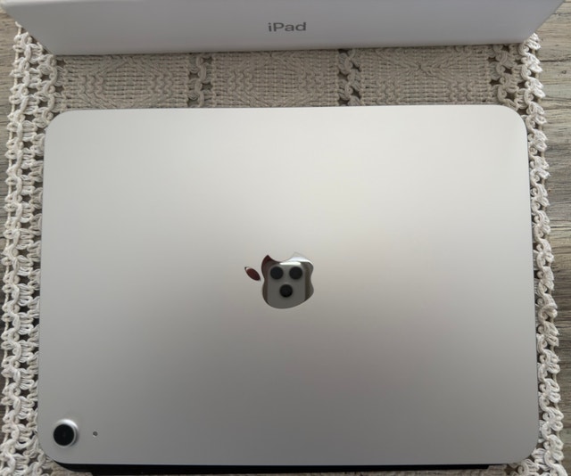 iPad A16 (128GB) + Apple Pencil USB-C Bundle - photo 3