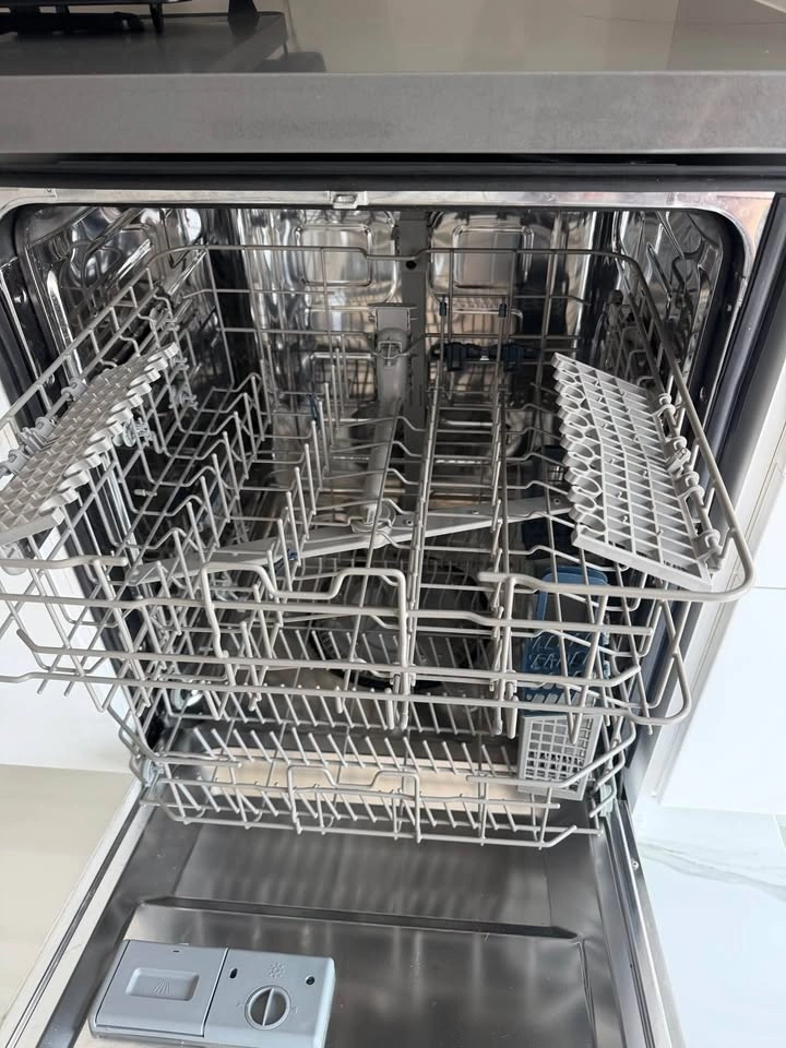 Samsung Dishwasher - photo 5