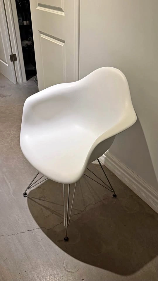 White Modern Chair