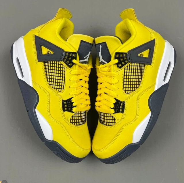 New Jordan 4 Thunders - photo 2
