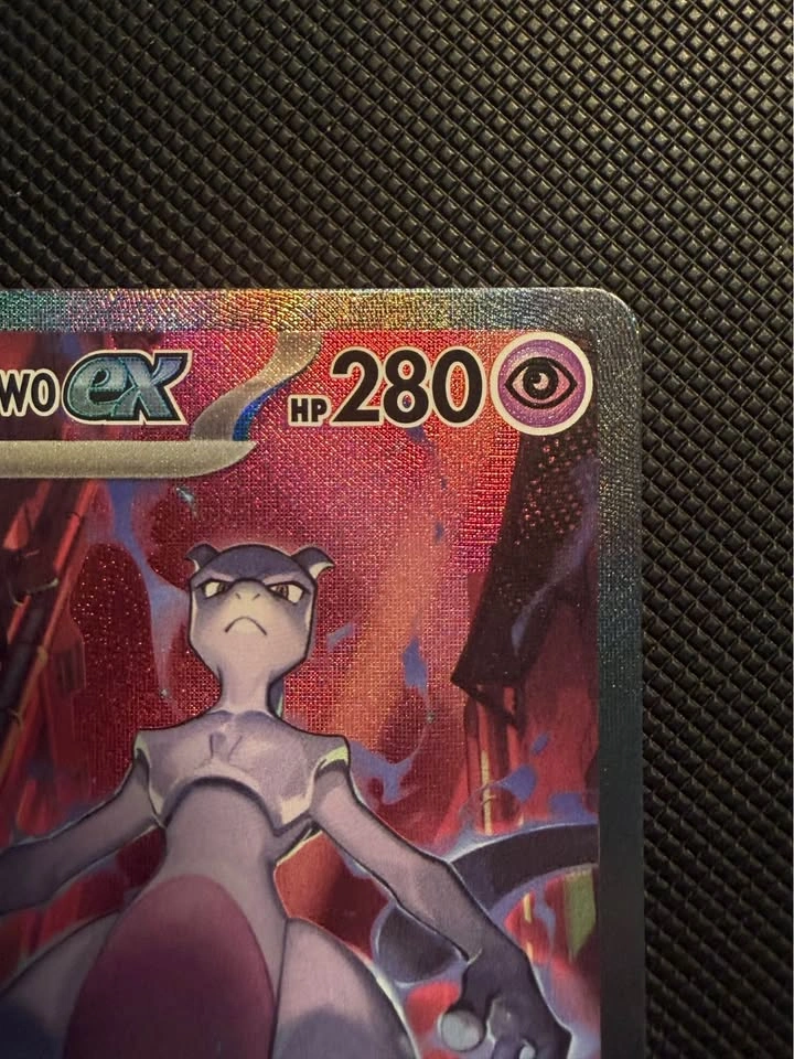 Team Rocket’s Mewtwo EX 231/182 - photo 3