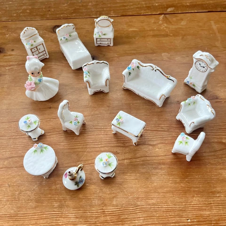 Vintage Maruri Masterpiece Fine Bone China Dollhouse Set