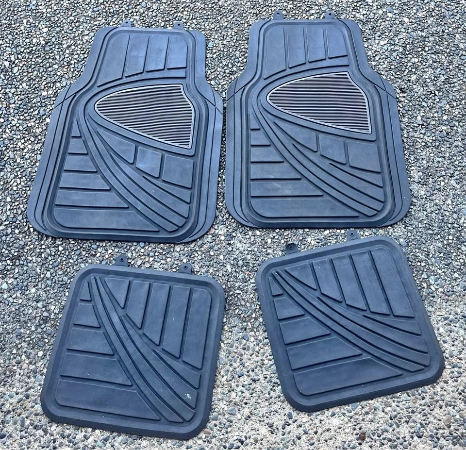4-Piece Universal Rubber Car Floor Mats