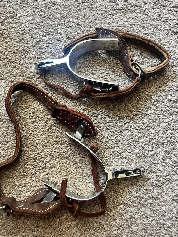 Vintage Kelly 230 Bull & Bronc Riding Spurs - photo 2