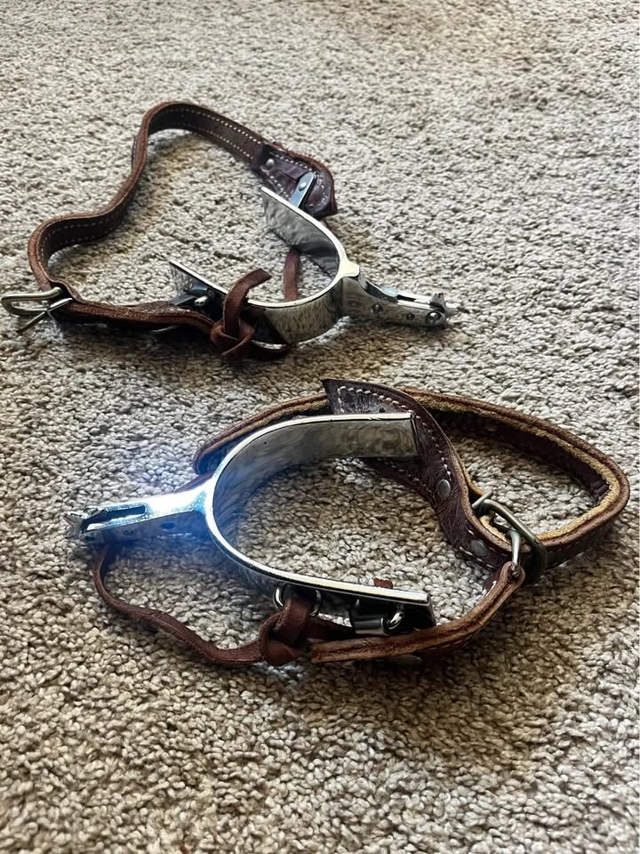 Vintage Kelly 230 Bull & Bronc Riding Spurs - photo 4