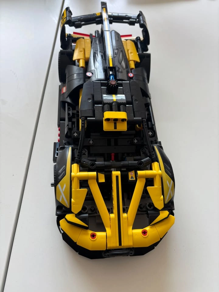 LEGO Bugatti Bolide - photo 2
