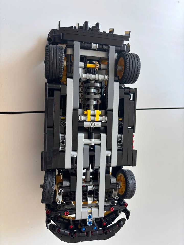 LEGO Bugatti Bolide - photo 3