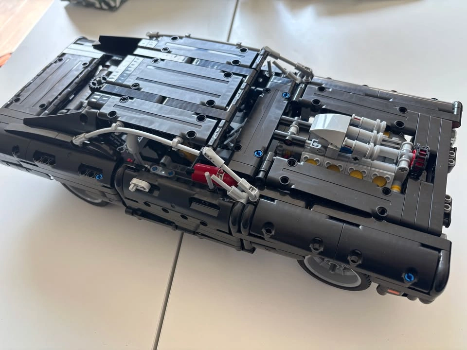 LEGO Dom's Dodge Charger - photo 2